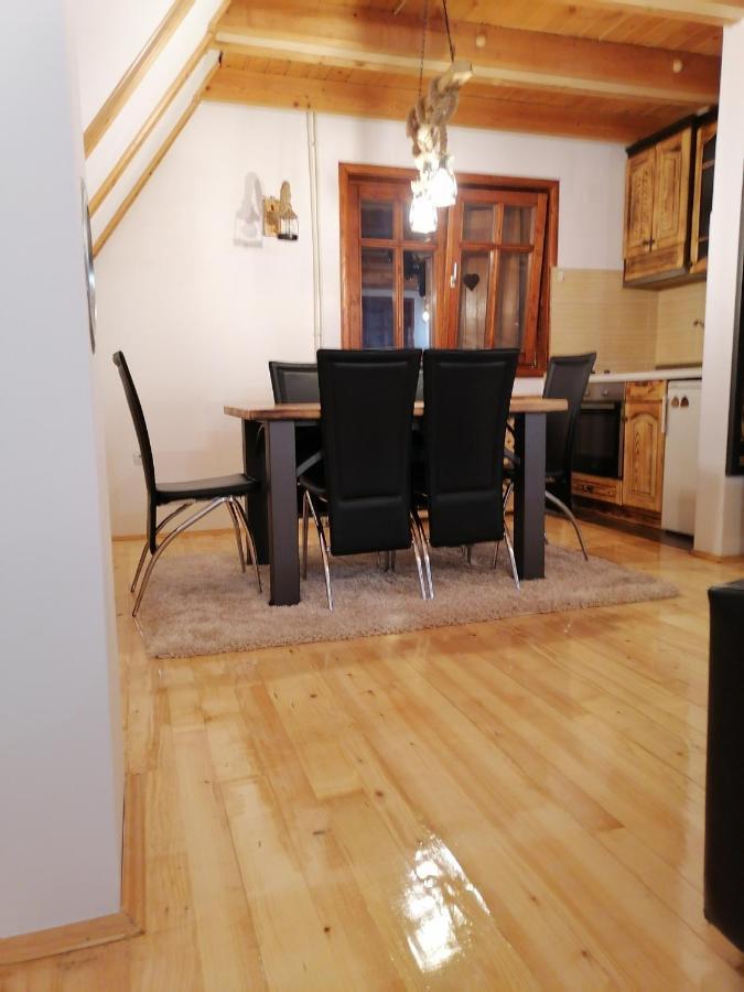 Вилла Vikendica Tarsko Srce S Митровац Экстерьер фото